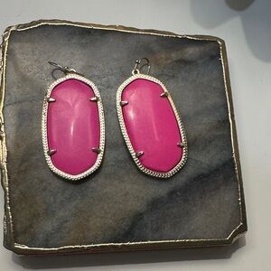 Kendra Scott gold Elle hot pink drop earrings